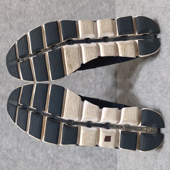 On Cloud 5 Men’s Running blue Shoes size 10 - Picture 12 of 12